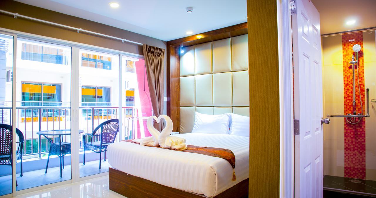 Family Residence Pattaya Exterior photo